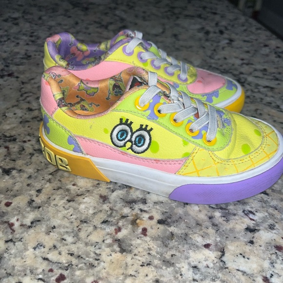 SOLD Toddler SpongeBob Shoes size 11 - Picture 1 of 6